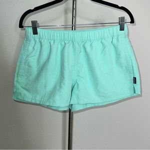 Patagonia Women's Barley Baggies 2.5” shorts, size M - excellent condition